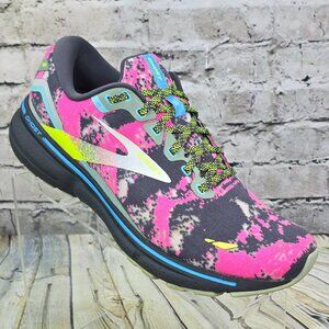 Brooks Ghost 15 Women’s Size 10.5 B Pink Camo Running Shoes Athletic Sneakers